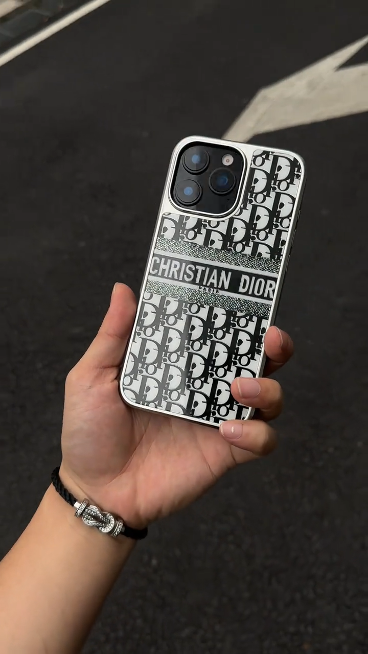 迪奧輕奢電鍍磁吸手機殼